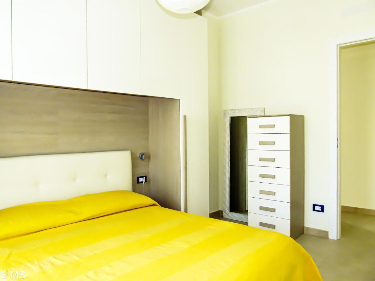 Pietra Home, Posto Auto, Ac ,Wifi, 150Mt Dal Mare Pietra Ligure Exterior photo