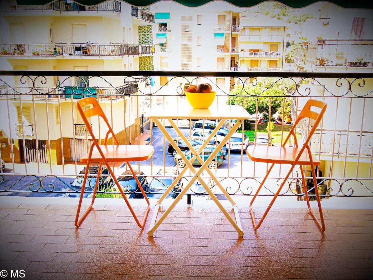 Pietra Home, Posto Auto, Ac ,Wifi, 150Mt Dal Mare Pietra Ligure Exterior photo