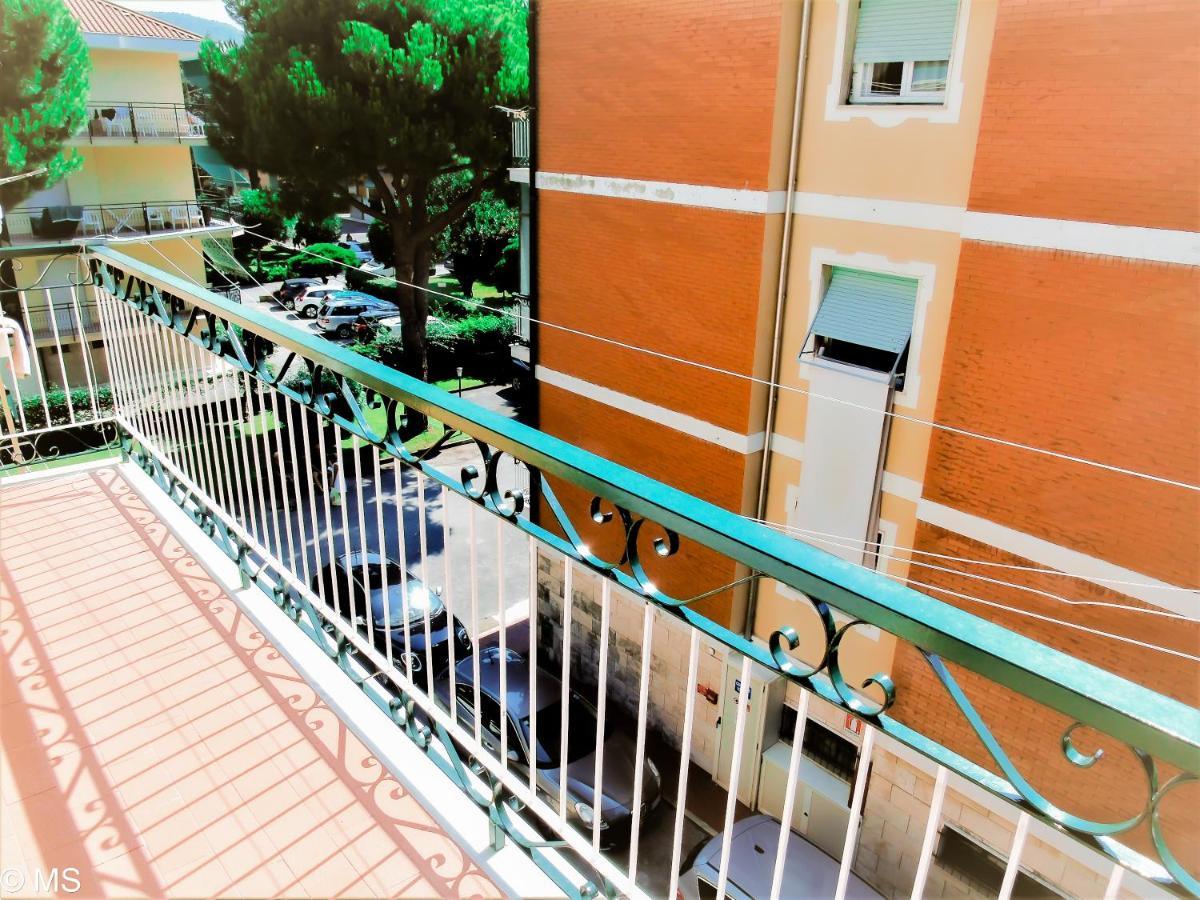 Pietra Home, Posto Auto, Ac ,Wifi, 150Mt Dal Mare Pietra Ligure Exterior photo